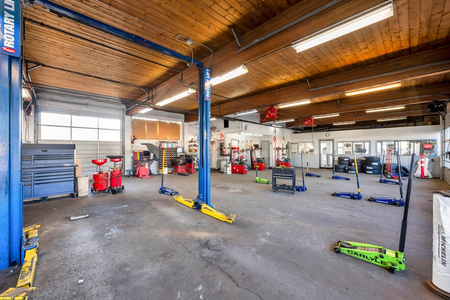 More Photos Of 20010 Industrial Av, Langley Warehouse For Sale