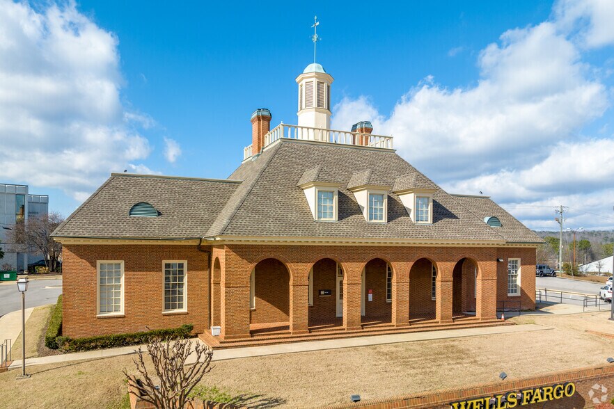 More Photos Of 1600 Montgomery Hwy, Birmingham Bank For Sale