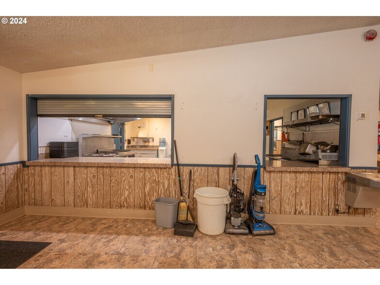 More Photos Of 58787 Hwy 101 hwy, Coos Bay Correctional Facility For Sale