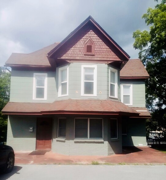 Primary Photo Of 604 S Oakwood Ave, Beckley Loft Creative Space For Sale