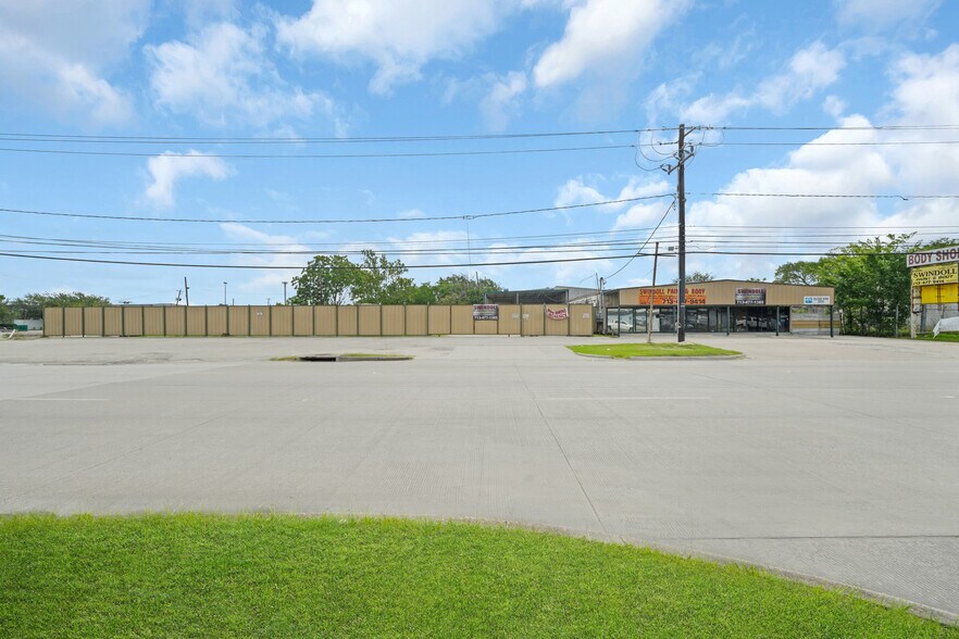 More Photos Of 1603 Shaver St, Pasadena Warehouse For Lease