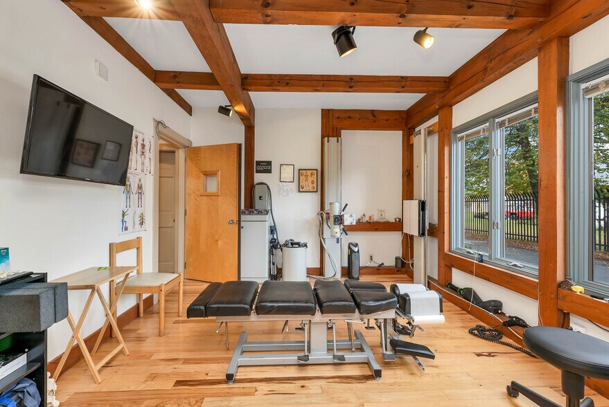 More Photos Of 68 Lyme Rd, Hanover Office Residential For Sale