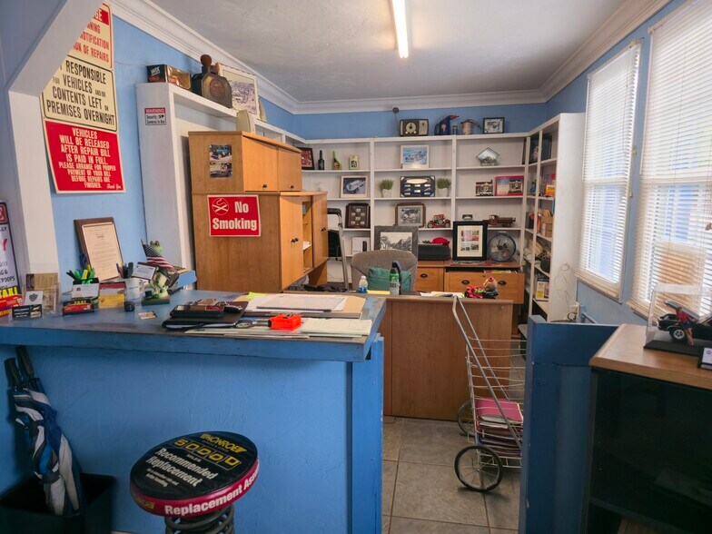 More Photos Of 1310 E 1st Ave, Mount Dora Auto Repair For Sale