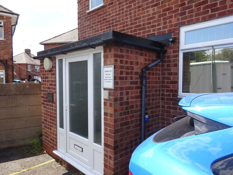 More Photos Of Lilac Grv, Nottingham Flex For Lease