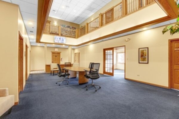 More Photos Of 19027 S Jodi Rd, Mokena Warehouse For Lease