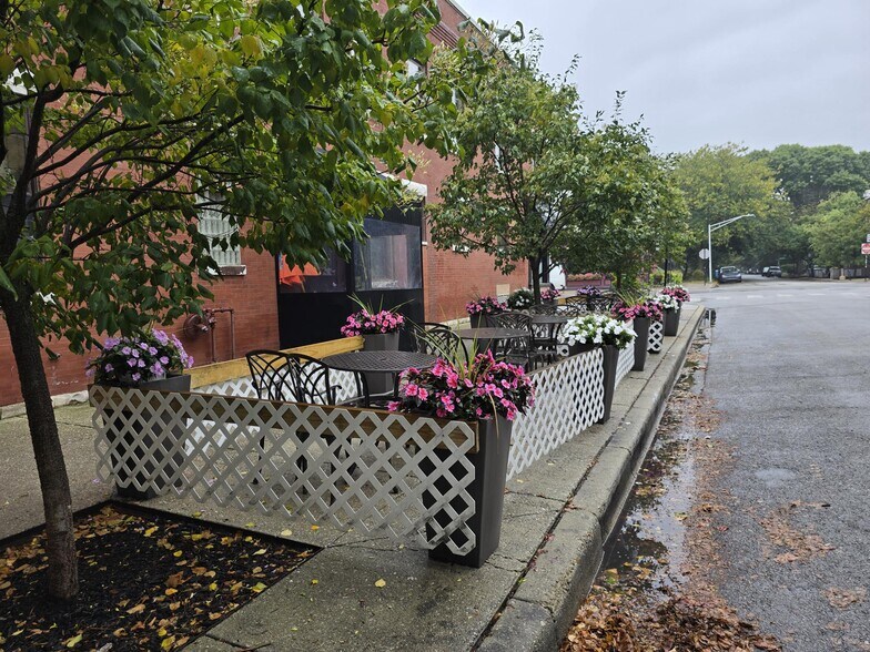 More Photos Of 4263 Lincoln Ave, Chicago Restaurant For Lease