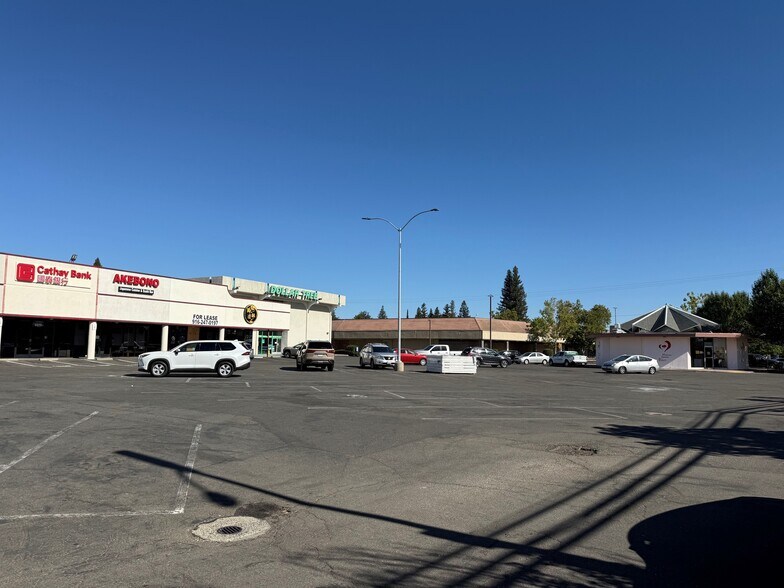 More Photos Of 4910-4970 Freeport Blvd, Sacramento General Retail For Sale
