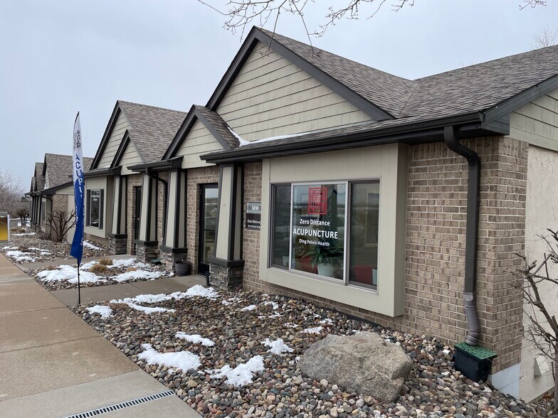 Primary Photo Of 5810 Blackshire Path, Inver Grove Heights Office Residential For Lease