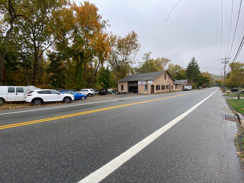 More Photos Of 276 Hamburg Tpke, Riverdale Industrial For Sale
