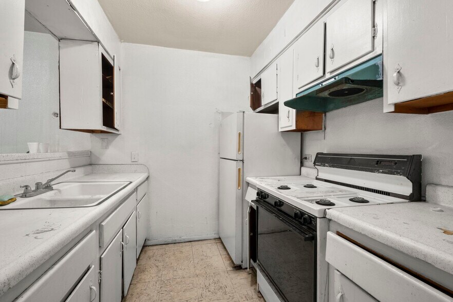 More Photos Of 110 Mary Louise Dr, San Antonio Apartments For Sale