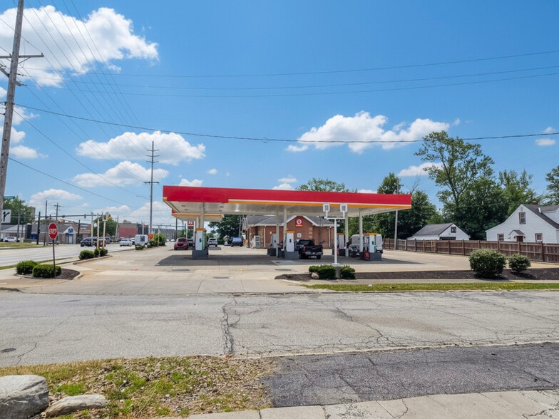 More Photos Of 5270 Northfield Rd, Maple Heights Convenience Store For Lease