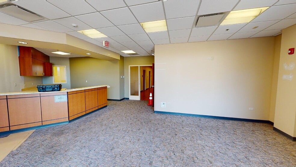 More Photos Of 1720-1790 W Golf Rd, Mount Prospect Unknown For Lease