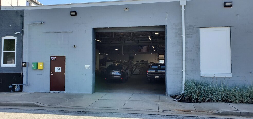 More Photos Of 111 Olive St, Salisbury Warehouse For Sale