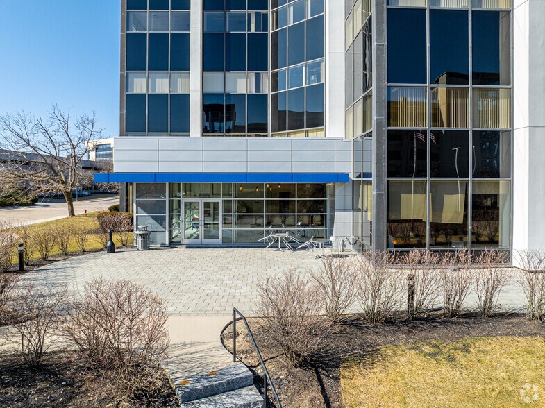 More Photos Of 95 Heritage Dr, Quincy Office For Sale