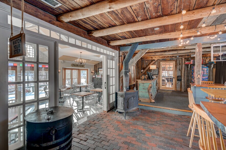 More Photos Of 193 Main St, Jackson Restaurant For Sale