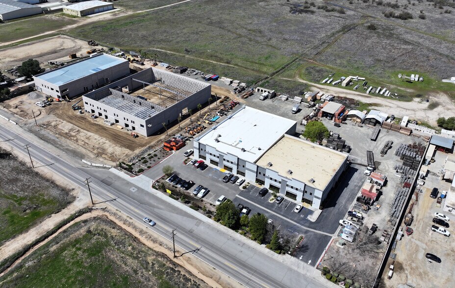 More Photos Of 32097 Corydon Rd, Lake Elsinore Warehouse For Lease
