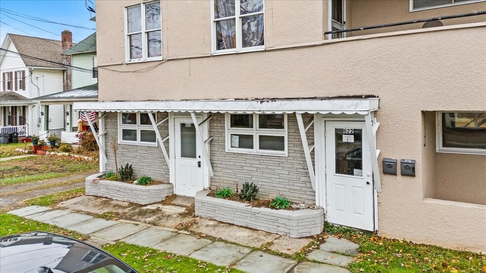 More Photos Of 622 E Market St, Scranton Office Residential For Sale