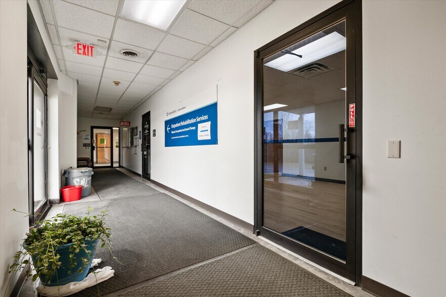 More Photos Of 18 Sportsman Dr, Clarion Medical For Lease