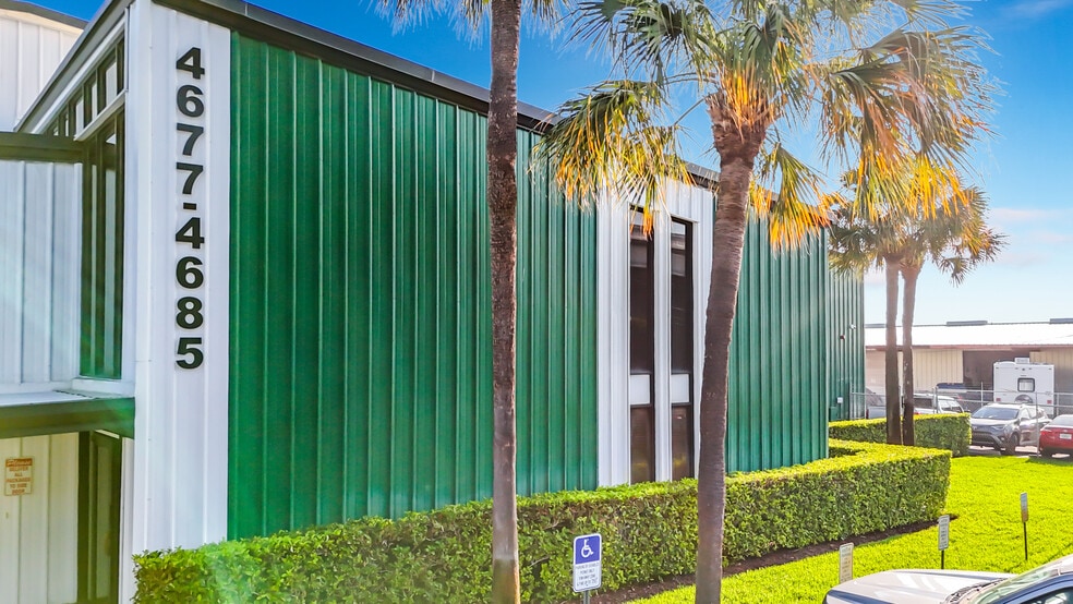 More Photos Of 4677 118th Ave N, Clearwater Manufacturing For Sale