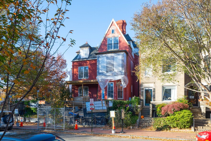 More Photos Of 421 T St NW, Washington Apartments For Sale