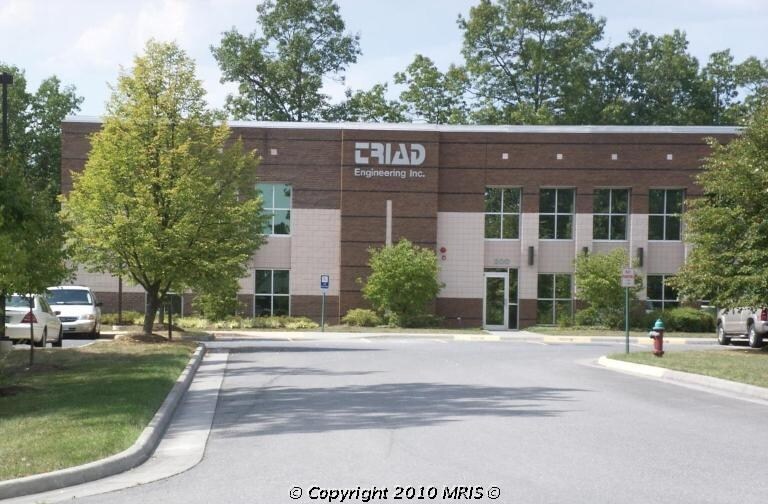 Primary Photo Of 200 Aviation Dr, Winchester Office For Lease