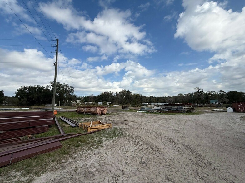 More Photos Of 2502 N Frontage Rd, Plant City Warehouse For Lease