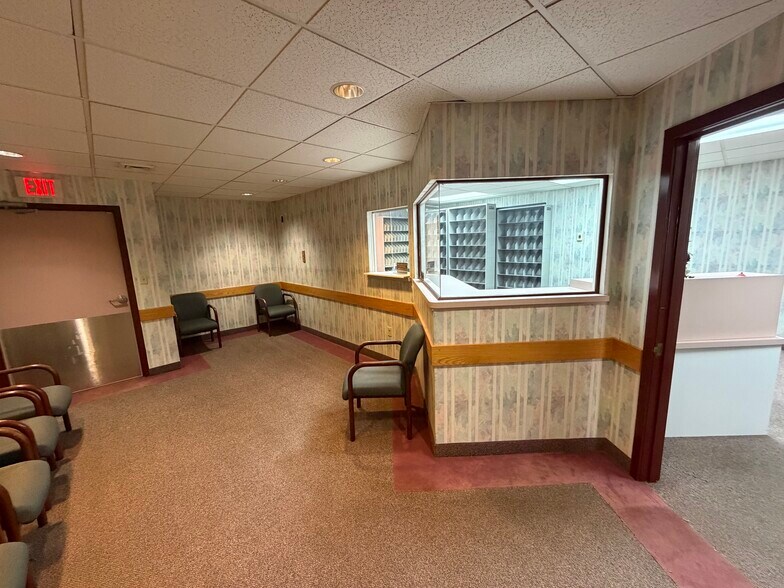 More Photos Of 12 Case St, Norwich Medical For Sale