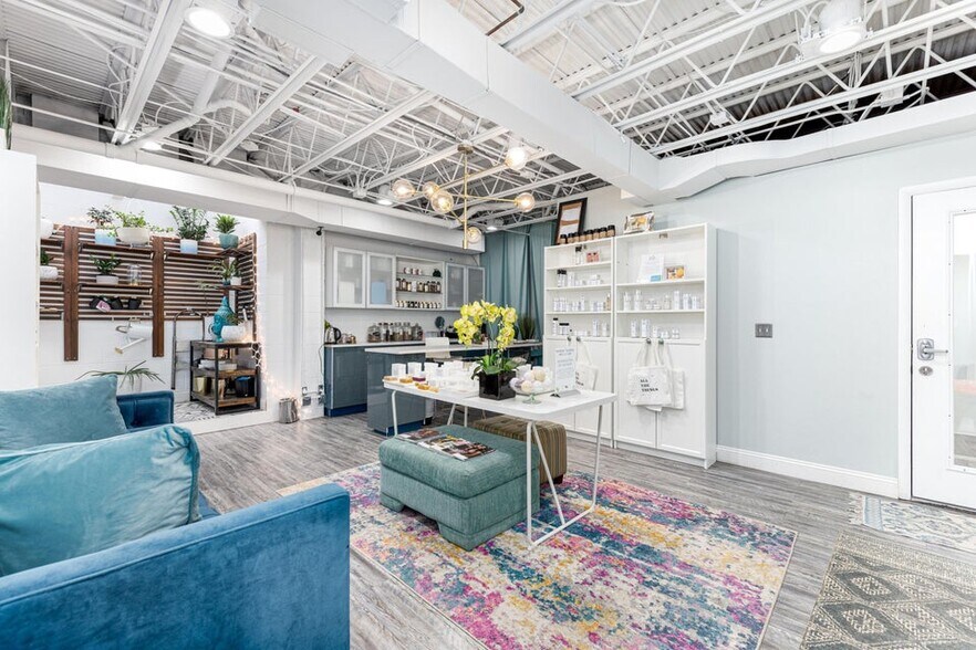 More Photos Of 2217 Packard St, Ann Arbor Loft Creative Space For Lease