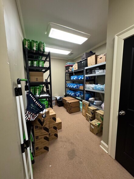 More Photos Of 800 Old Dawson Village Rd E, Dawsonville Office For Sale