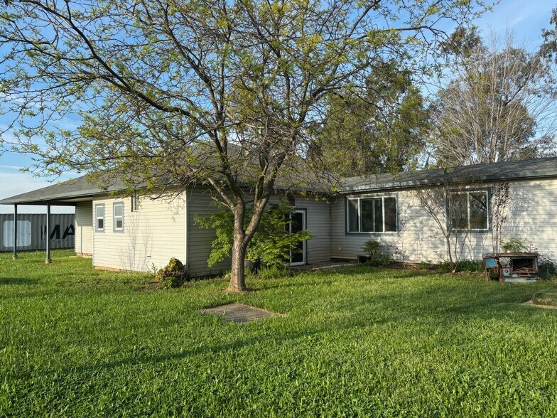 More Photos Of 3027 W Wise Rd, Lincoln Land For Sale