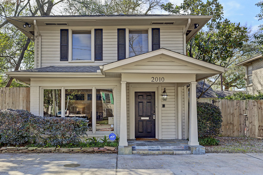 Primary Photo Of 2010 Commonwealth St, Houston Office For Lease