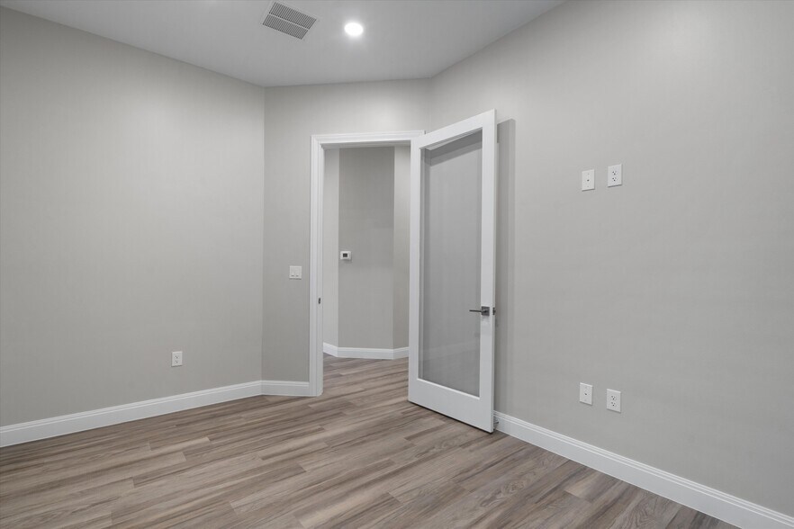 More Photos Of 2901 Caballo Ranch Blvd, Cedar Park Office For Lease