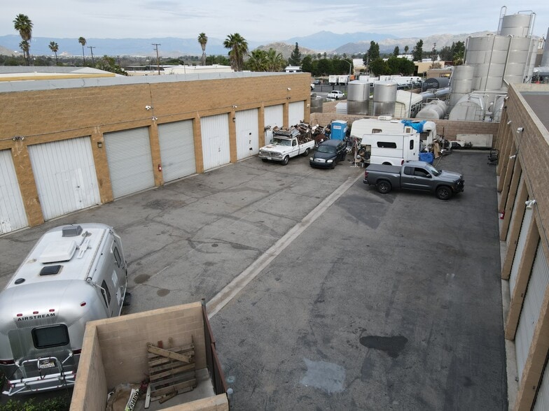 More Photos Of 5870 Jasmine St, Riverside Self Storage For Sale