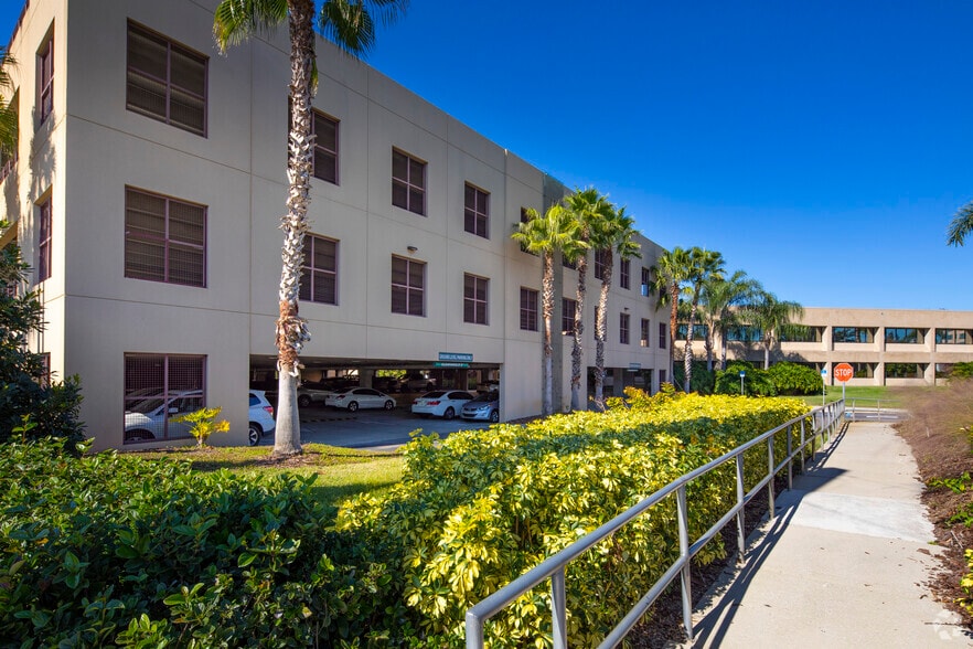 More Photos Of 3407 W Martin Luther King Blvd, Tampa Office For Lease