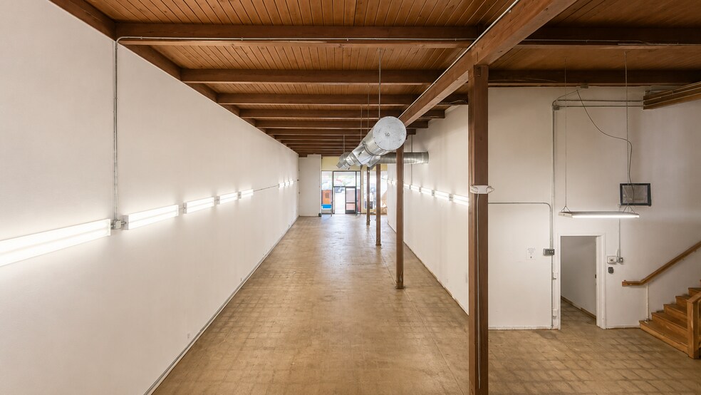 More Photos Of 480 Manor Plz, Pacifica General Retail For Lease