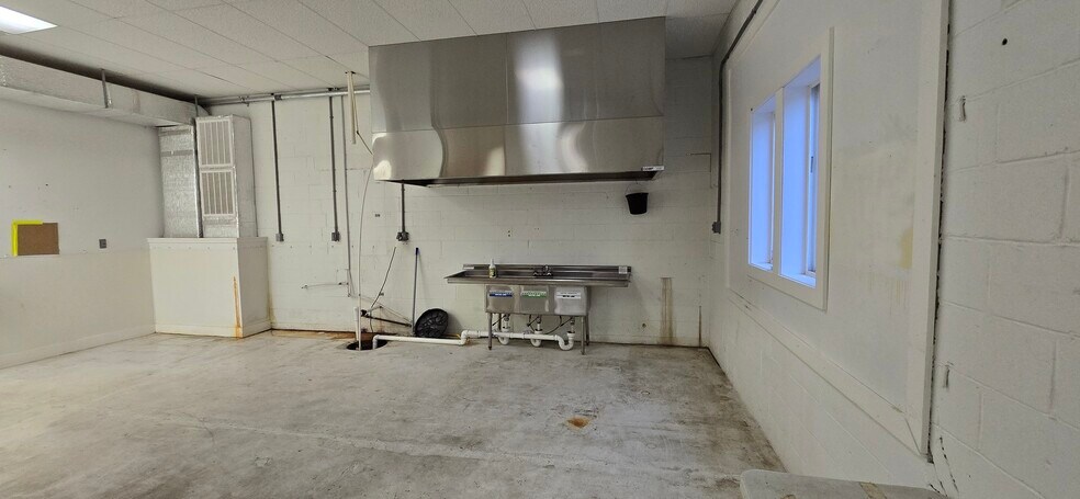 More Photos Of 371 S Route 47, Cape May Court House Warehouse For Lease