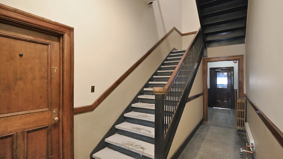 More Photos Of 70 Mill St, Halton Hills Apartments For Sale