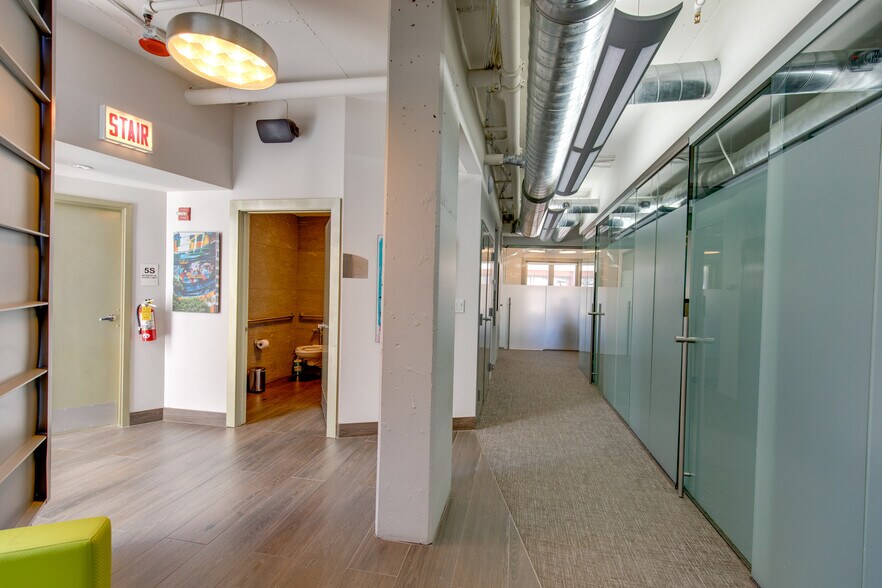More Photos Of 116 W Hubbard St, Chicago Office For Lease