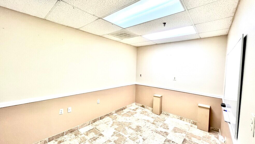 More Photos Of 561 Cranbury Rd, East Brunswick Medical For Sale