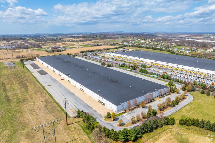 More Photos Of 8400 Industrial Blvd W, Breinigsville Distribution For Lease