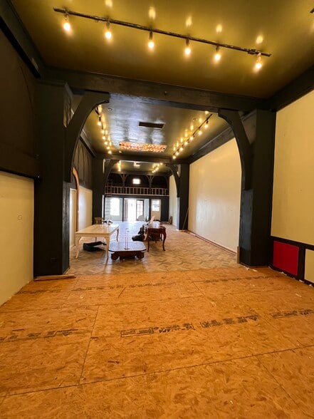 More Photos Of 1120-1124 Hermosa Ave, Hermosa Beach Storefront For Sale