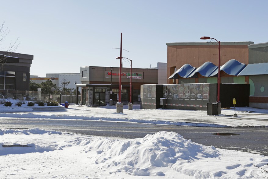 More Photos Of 2005-2095 Winston Park Dr, Oakville Unknown For Lease