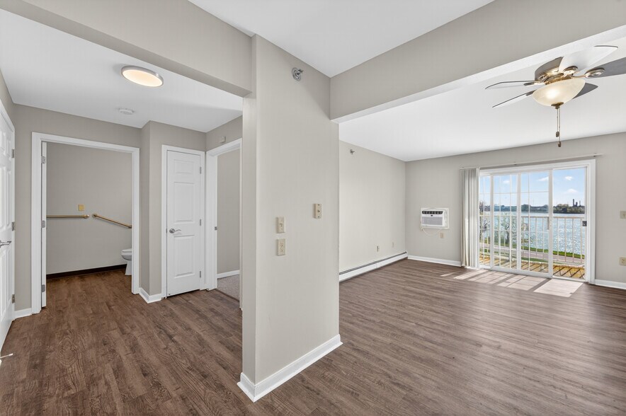 More Photos Of 3345 Military St, Port Huron Apartments For Sale
