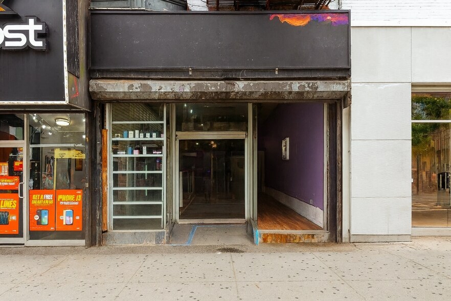 More Photos Of 472 Fulton St, Brooklyn Storefront Retail Office For Lease