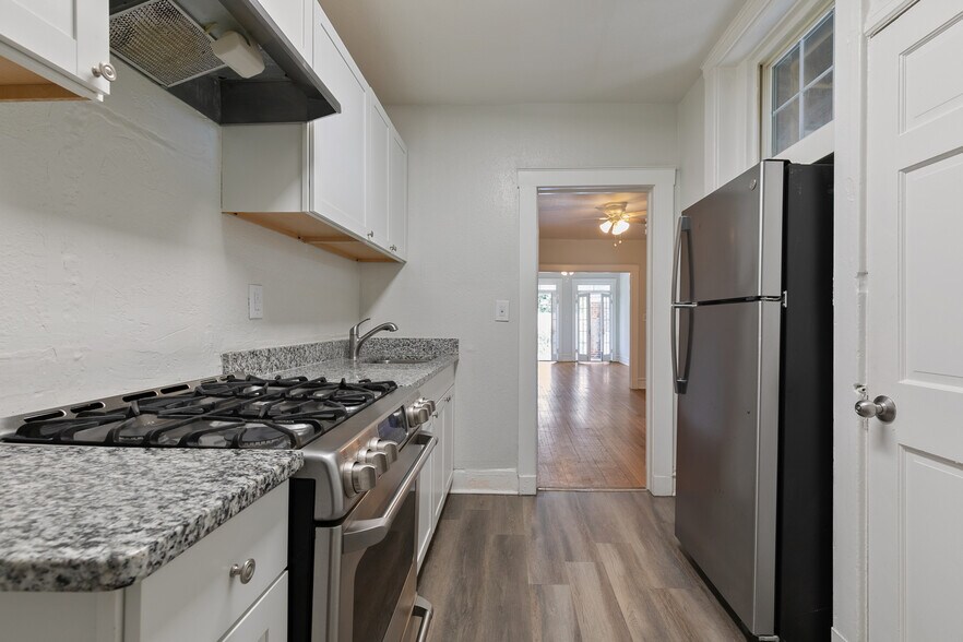More Photos Of 2400 Barton Ave, Richmond Apartments For Sale