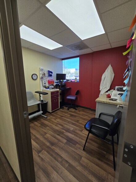 More Photos Of 6344 E Broadway Rd, Mesa Medical For Lease