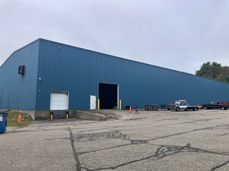 More Photos Of 185 Lafayette Rd, North Hampton Warehouse For Lease