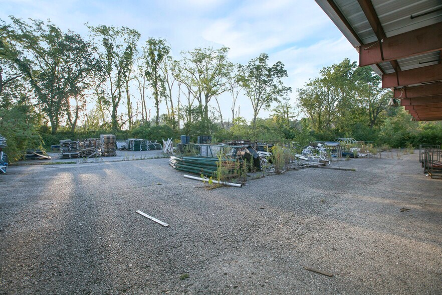 More Photos Of 1739 Cassopolis St, Elkhart Warehouse For Sale