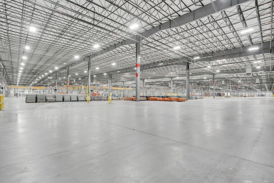 More Photos Of 100 Morgan Olson Way, Ringgold Manufacturing For Lease