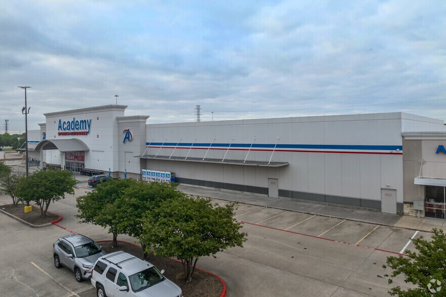 More Photos Of FM 2920 & Highway 249, Tomball Unknown For Lease